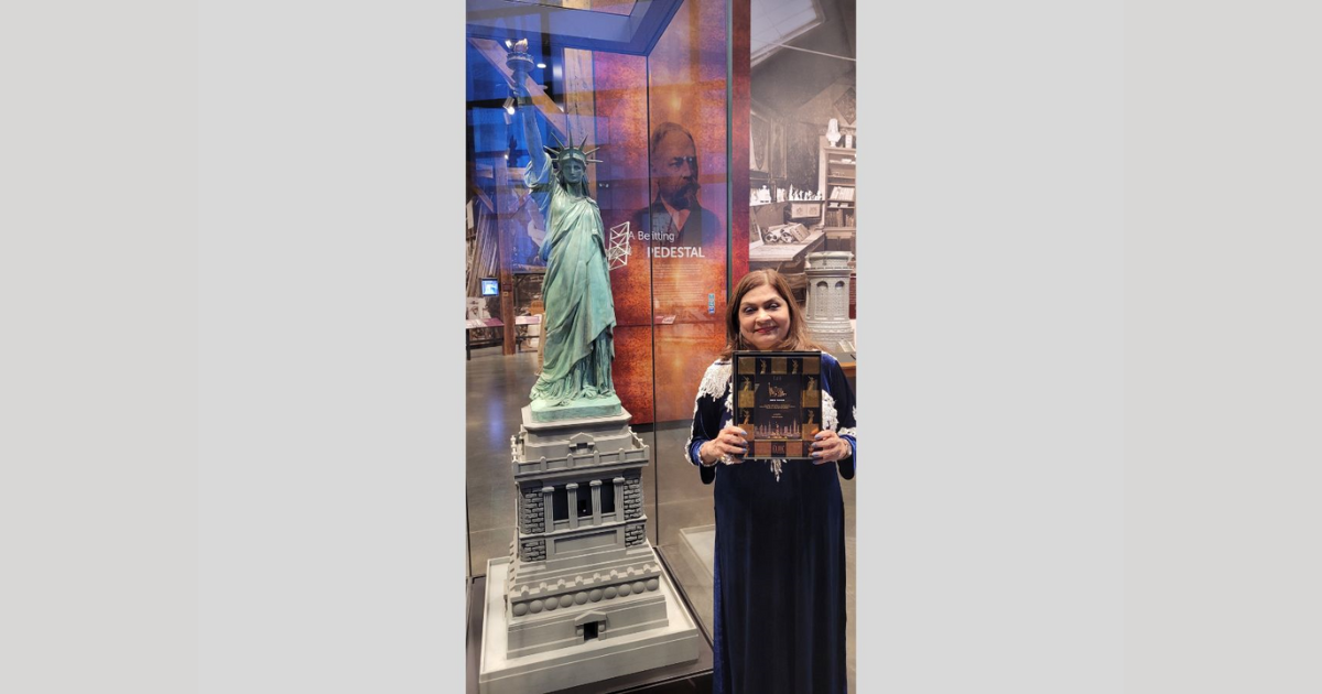 Sima Taparia Receives Elite Most Influential Indian Award at Statue of Liberty in New York